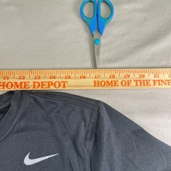 The Nike Tee Men’s M Dri-Fit Swoosh Gray Crewneck Short Sleeve T-Shirt