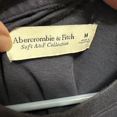 Women’s Abercrombie & FItch Cropped Crest Logo Tee Boxy Y2K Inspired Preppy M