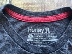 HURLEY PREMIUM T-SHIRT LOT MULTICOLOR 3 PIECES MENS SIZE SMALL EXCELLENT