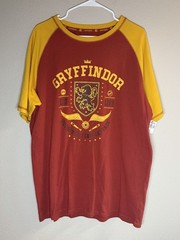 Harry Potter Gryffindor Team Captain Adult Raglan T-Shirt Red Gray Tee XL NWT