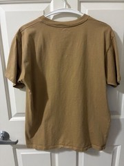 GUCCI MIRROR LOGO CAMEL T-SHIRT WITH PURPLE & YELLOW DESIGN (SIZE XS OVERSIZED)