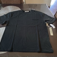 Fear of God Essentials T-Shirt Bundle (3 Pack) – Brand New w/ Tags