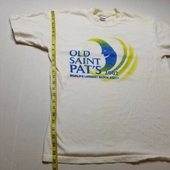 Vtg 2002 Old Saint Pat’s T-Shirt Mens L Worlds Largest Block Party Moon Y2k K9