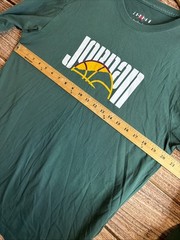 READ- Jordan Shirt Mens Large Green Crewneck Graphic Jumpman Logo Spellout Net