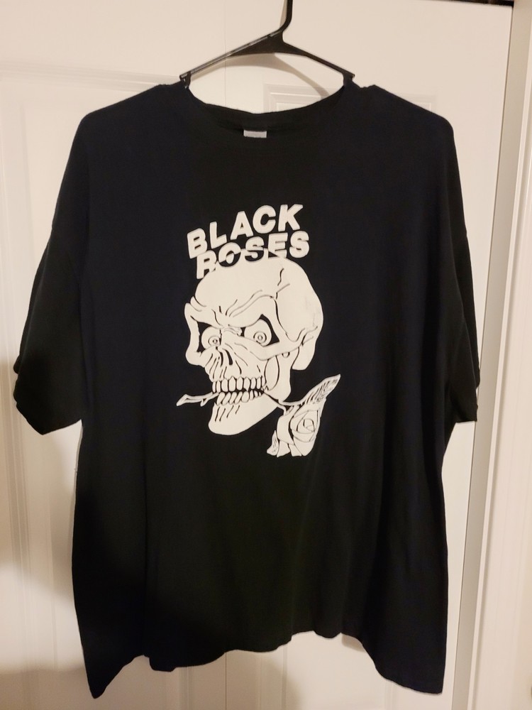 Black Roses Horror Movie XL 2020 T-shirt Rare LTD Heavy Metal Vintage Band Logo
