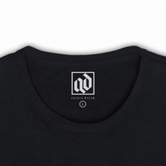 AD Black T-Shirt, Short-Sleeve Crewneck, Unisex Size M (1 Pack)