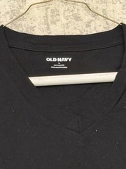 New Old Navy Men’s Black V- Neck T-Shirt