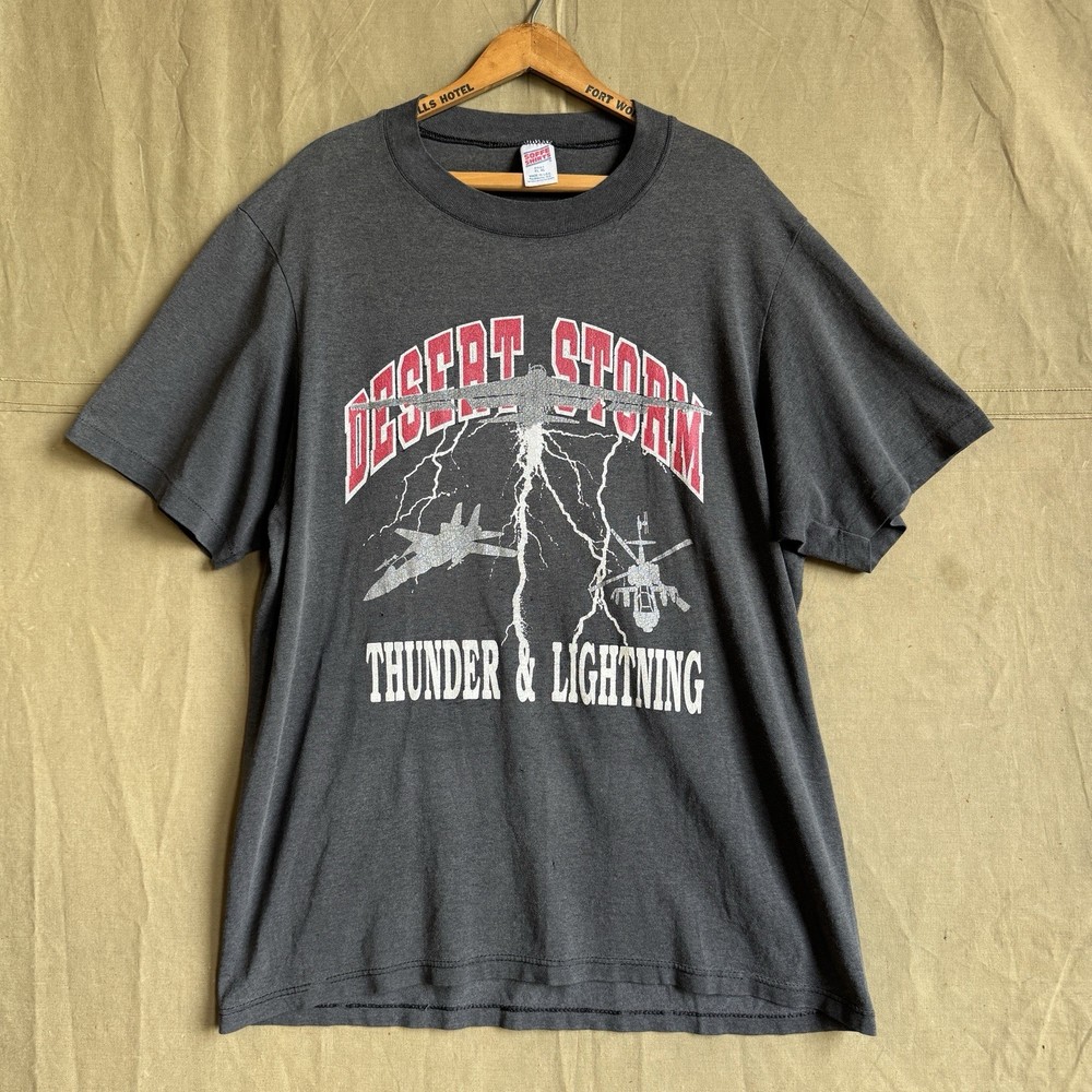 Vintage 1980s Desert Storm T-Shirt Single Stitch Distressed Gray Sz XL