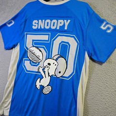 Snoopy Peanuts Football NFL Jersey Shirt Mens Medium Blue Charlie Brown 50 NWT