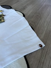 A Bathing Ape BAPE Men’s M White Ape Head Logo Graphic Crew Neck Tee