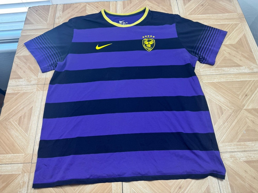 Nike Kobe Bryant Mambacurial Soccer Shirt Jersey Men XXL Purple Yellow Striped