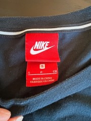 Vintage Nike Air Women’s Metallic Gold Logo Curved Hem T-Shirt