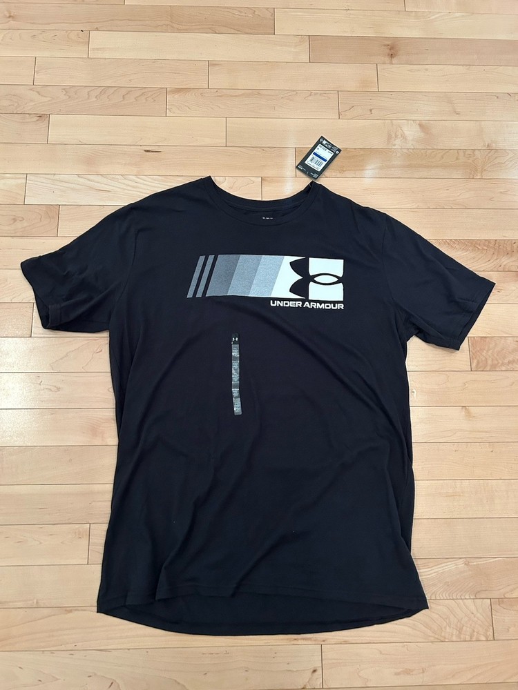Under Armour Men’s T Shirt XL Black – New With Tags