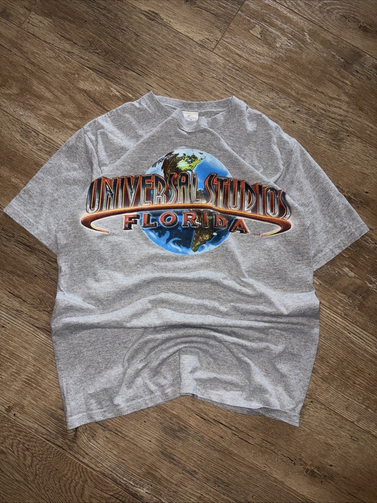 Universal Studios Florida Globe T-Shirt Gray Size M, excellent cond’n