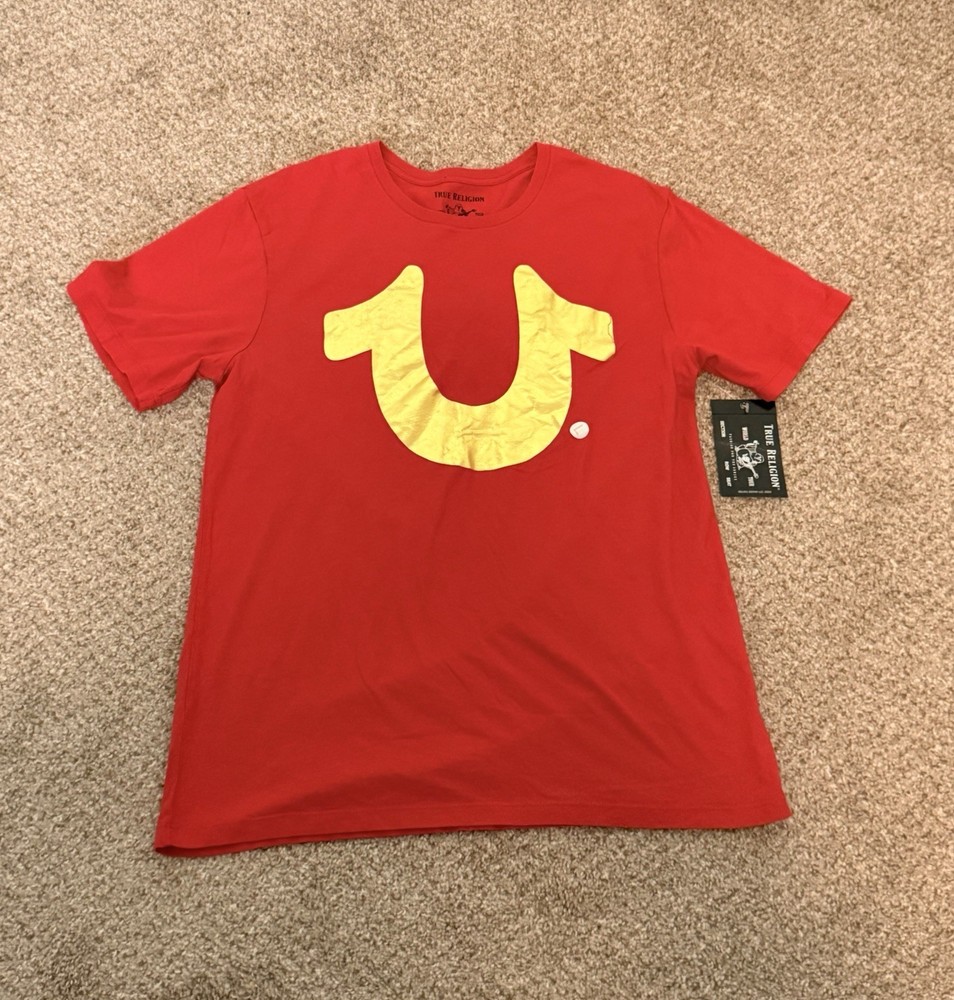 True Religion World Tour Red & Gold Horseshoe T Shirt Mens Large NWT