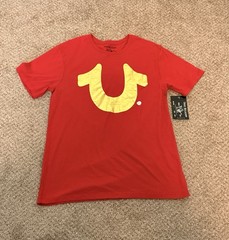 True Religion World Tour Red & Gold Horseshoe T Shirt Mens Large NWT