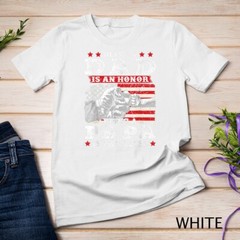 Mens Being Dad is an Honor Being Papa is Priceless USA Flag Unisex T-shirt
