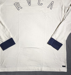 RVCA T-Shirt Men Medium Off White Blue Crew Neck Long Sleeve Tee Logo Pull Over