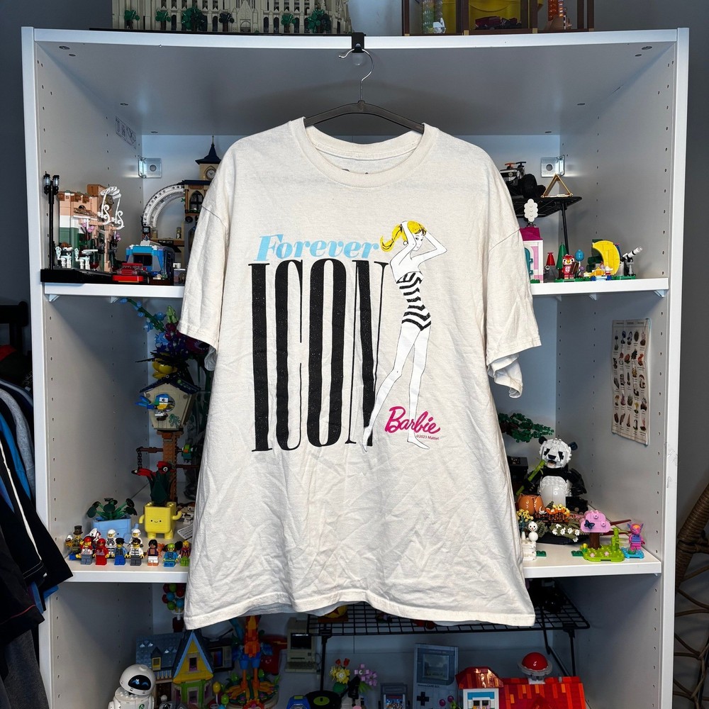 Barbie Forever Icon Graphic T-Shirt XL