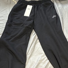 Alo Yoga Black 2pc Set 1/4 Zip Mock Neck Pullover & Pants Women’s M