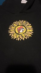 buccees YL black sunflower sweatshirt