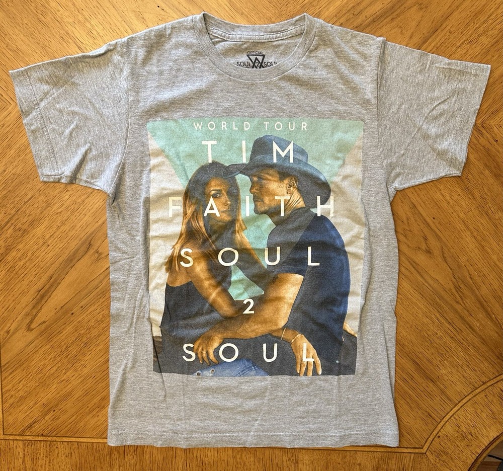 Tim Mcgraw Faith Hill Tshirt Men’s Size Small Soul 2 Soul World Tour 2017