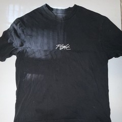 JORDAN MEN FLIGHT ESSENTIALS TEE (BLACK / SAIL) Size L, Relaxed Fit.