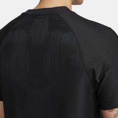 Size L- Nike Men’s APS Dri-FIT ADV Short-Sleeve Versatile Top, Black.