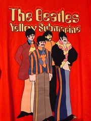 NWT – THE BEATLES Yellow Submarine Adult Size 2XL Red Short Sleeve Tee