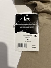 Lee Jeans World Tour T-Shirt Classic Fit Size Medium 100% Cotton by Lee