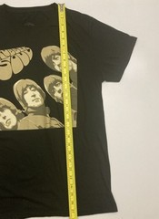 THE BEATLES “Rubber Soul” Cover Artwork LARGE Adult Unisex T-shirt 2010 Apple