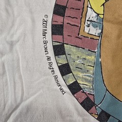 Arthur “Angry Fist” Arthur Cartoon PBS Adult Large T-Shirt Made In USA 2001 Sz L