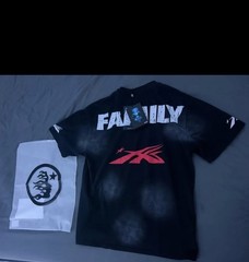 Hellstar Men’s Graphic Tee If you want to buy 1 each is 70 dollars