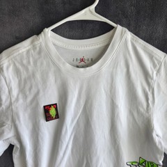 Nike Air Jordan Shirt Men Medium White Graphic Short Sleeve Crew Neck Tee