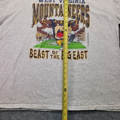 Vintage Looney Tunes Tasmanian Devil Taz Shirt WEST VIRGINIA Football Cartoon