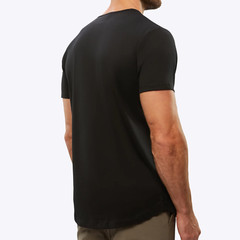 CUTS AO Curve-Hem Tee – Men’s Medium – Black