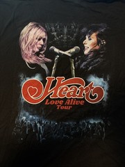 Heart Love Alive 2019 Band Tour Rock t shirt Men’s Large