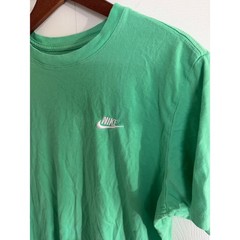 Nike Men Green The Nike Tee Short Sleeve Embroidered Swoosh Logo T-Shirt Large