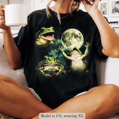 Frog Moon Vintage Graphic T Shirt Retro Nature Cottagecore Unisex Tee