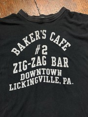 Vintage 60s 70s Black Bound Collar Two Tone Bar Destination T Shirt Large