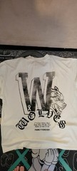 Keep On Fighting Premium Tee Men’s XL Cream Crew Neck Graphic Logo Awareness