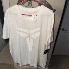 Nike Kobe Bryant Mamba Halo Men’s T-Shirt White Size 2XL HF6453-100