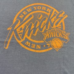 New York Knicks / Junk Food Clothing / Graphic T-Shirt Adult Size 2X-Large