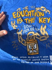 EDUCATION IS THE KEY T-Shirt Anti-Fascist Political Activist Tee size M gd2