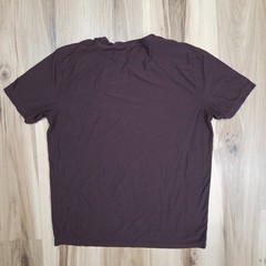Vuori Strato Tech T-Shirt Mens M Maroon Plum Short Sleeve Performance Tee
