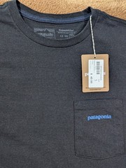 New Patagonia Responsibili-Tee Men’s L Regular Fit Black Pocket Logo Graphic Tee