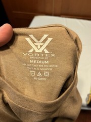 Vortex Men’s T-shirt Beige Medium Cotton Polyester – Athletic Fit – NWT