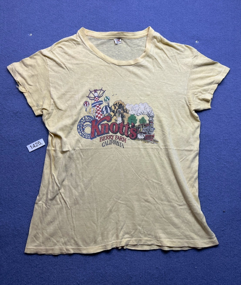 Vintage 80s Hanes Knott’s Berry Farm California T-Shirt XL Single Stitch Distres