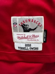 Mitchell & Ness 2002 Terrell Owens San Francisco 49ers Throwback Jersey Red 36S