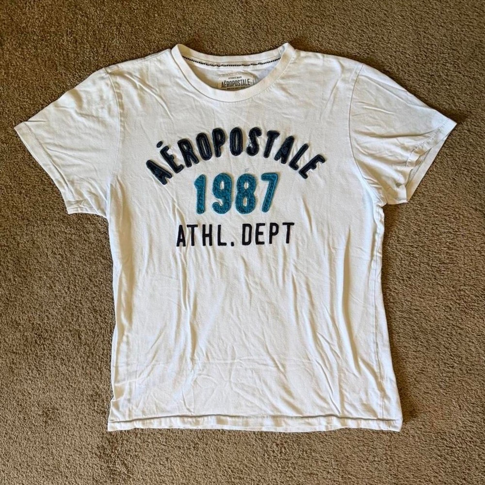 Aeropostale Men’s White T-shirt